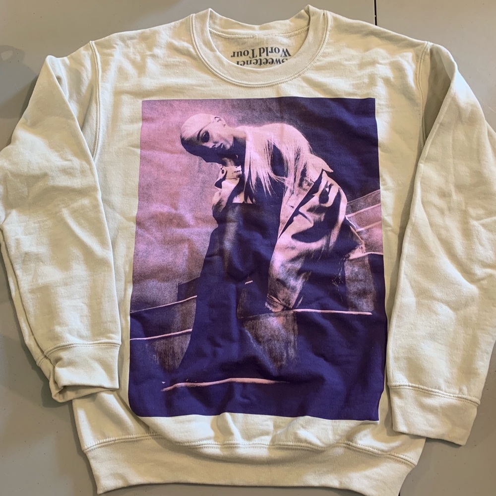NEW SOLD OUT Ariana Grande Sweetener Tour Crewneck - Picture 2 of 7